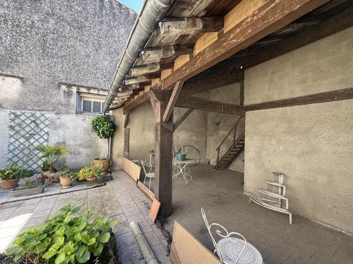 Image No.4-4 Bed Property for sale