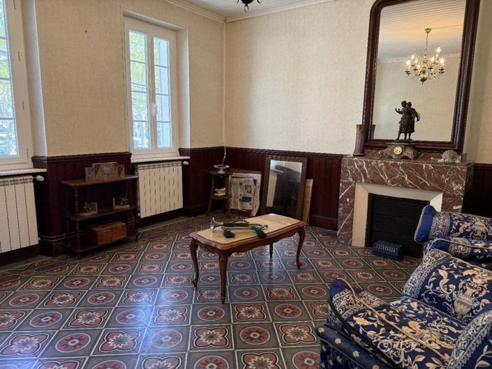 Image No.8-4 Bed Property for sale