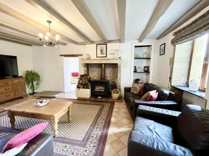 Image No.13-3 Bed Property for sale