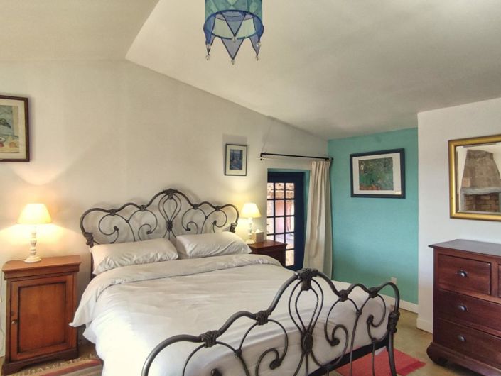 Image No.7-Propriété de 4 chambres à vendre à Rousson