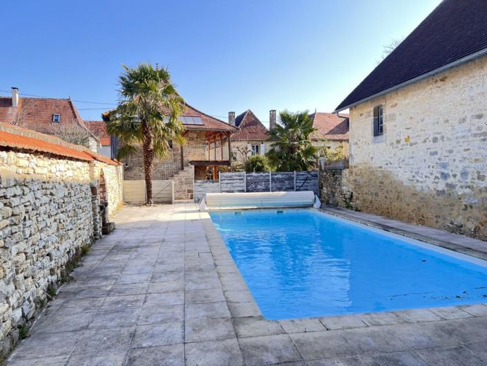 Image No.3-6 Bed House for sale