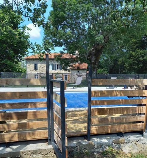 Image No.7-9 Bed Property for sale