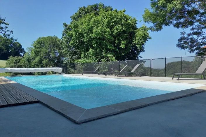 Image No.8-9 Bed Property for sale