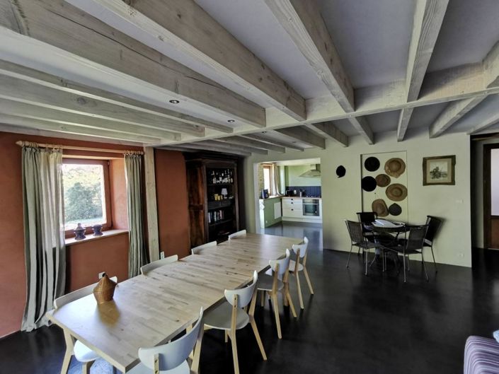 Image No.11-12 Bed Property for sale