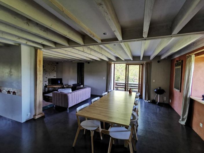 Image No.12-12 Bed Property for sale