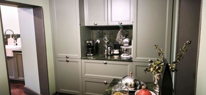 Image No.20-7 Bed Property for sale