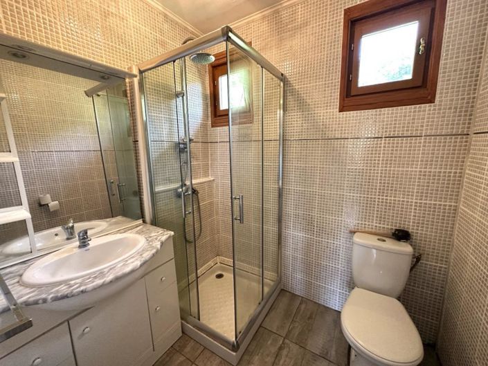 Image No.8-2 Bed Property for sale