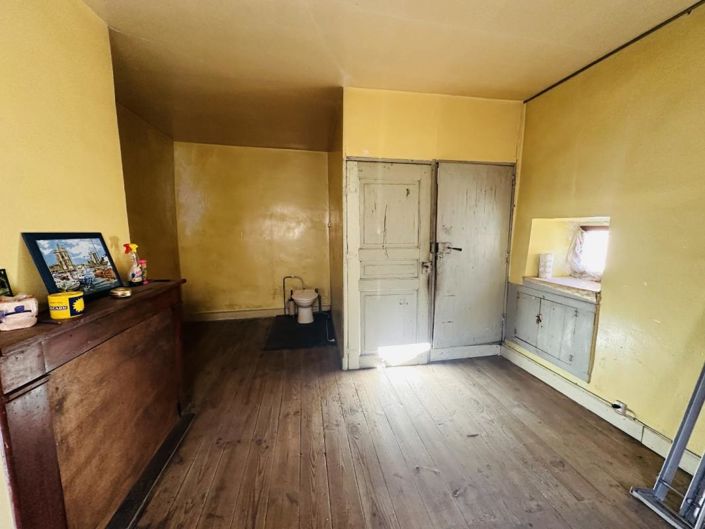 Image No.7-2 Bed House for sale