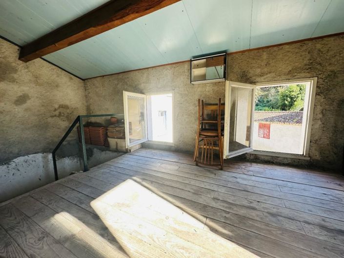 Image No.9-2 Bed House for sale