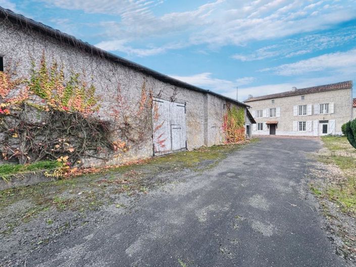 Image No.3-5 Bed House for sale