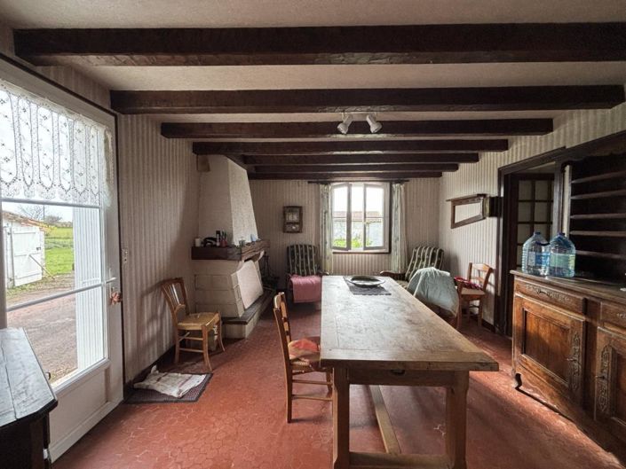 Image No.8-5 Bed House for sale