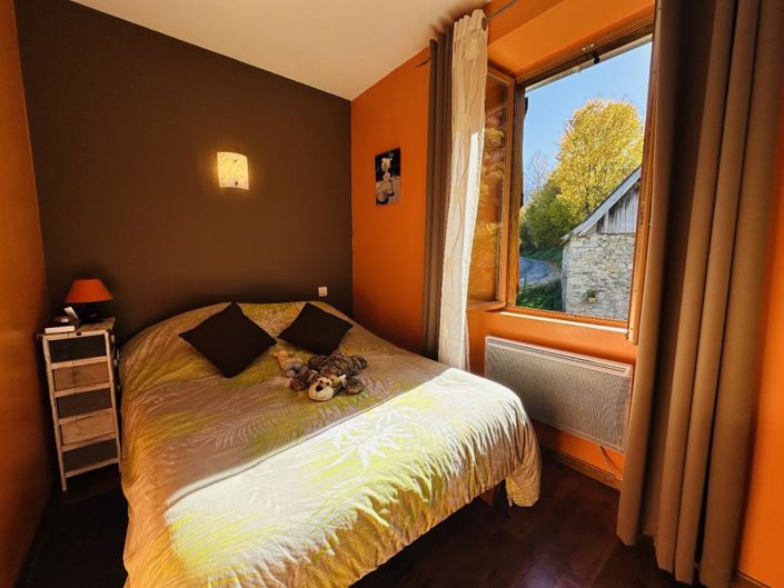 Image No.11-4 Bed Property for sale