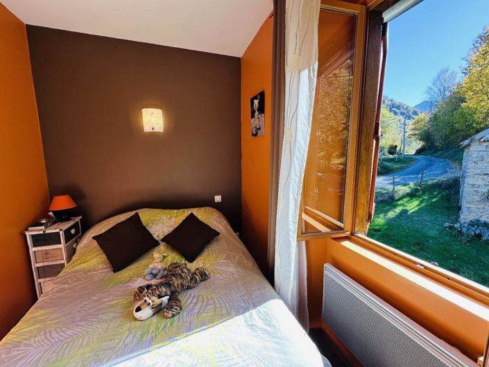 Image No.12-4 Bed Property for sale