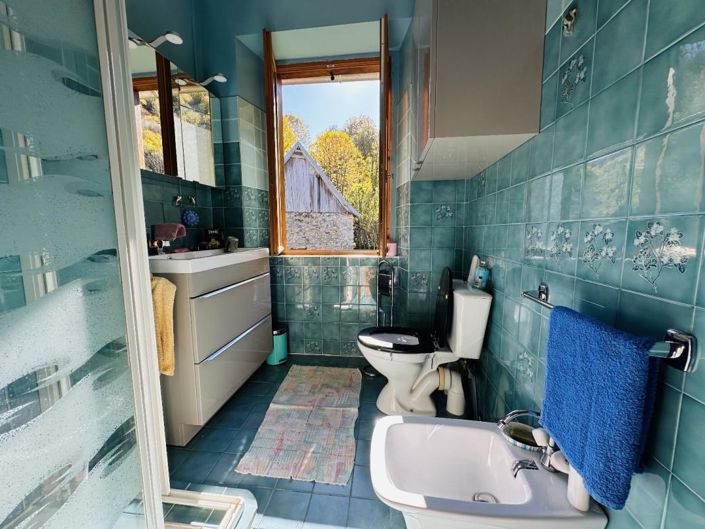 Image No.16-4 Bed Property for sale