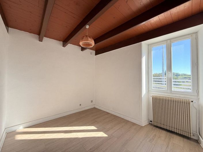 Image No.16-4 Bed House for sale