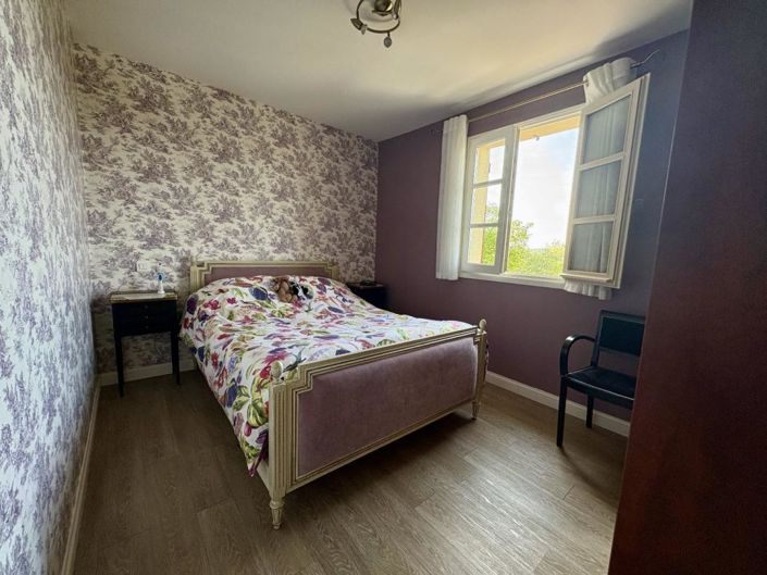 Image No.10-4 Bed House for sale