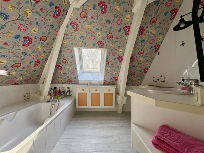 Image No.9-4 Bed House for sale