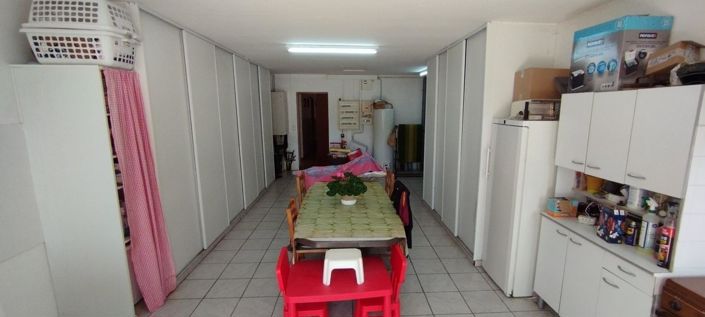 Image No.13-4 Bed Property for sale