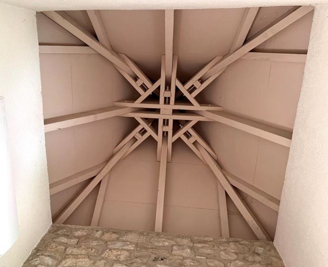 Image No.20-4 Bed Property for sale