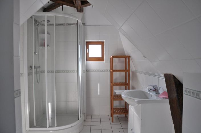 Image No.17-6 Bed Property for sale