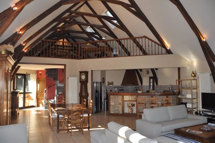 Image No.5-6 Bed Property for sale