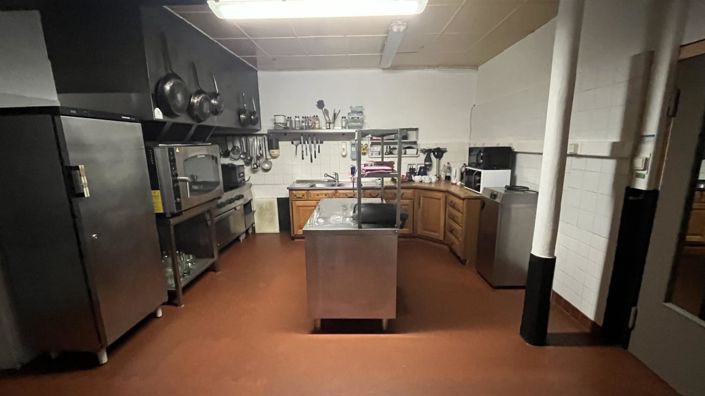 Image No.11-13 Bed House for sale