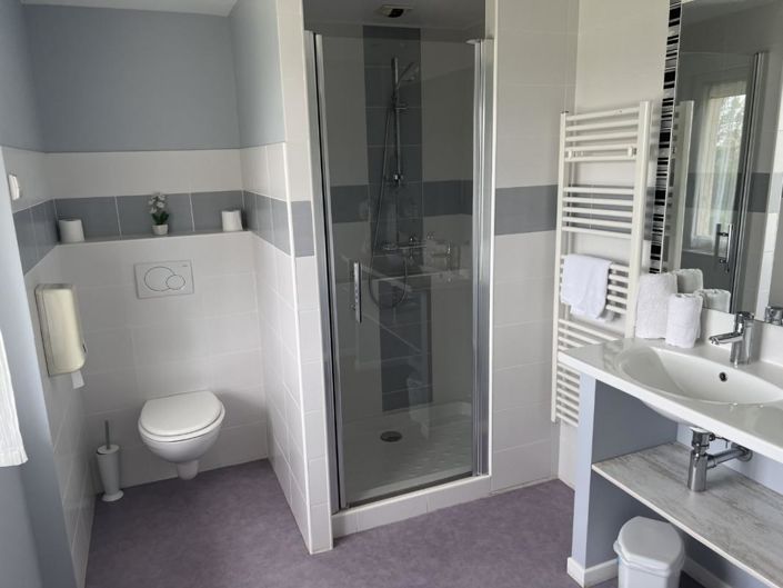 Image No.17-13 Bed House for sale