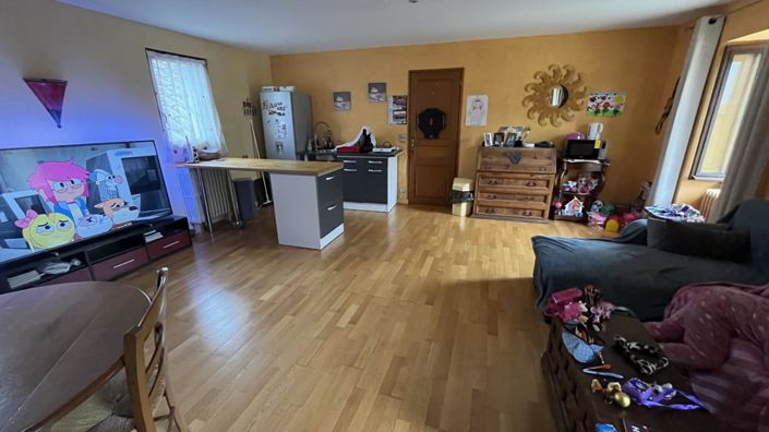 Image No.9-13 Bed House for sale