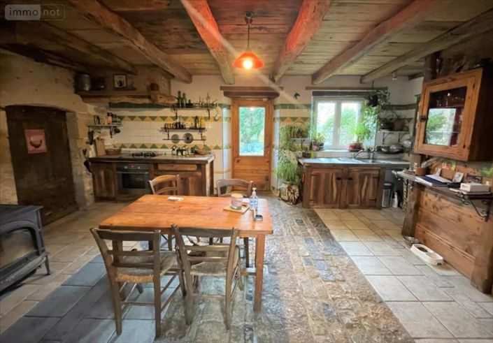 Image No.7-2 Bed Property for sale