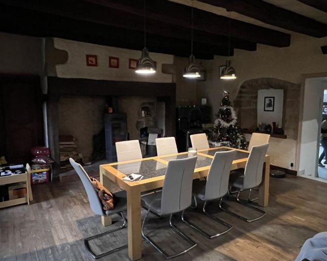 Image No.13-8 Bed Property for sale