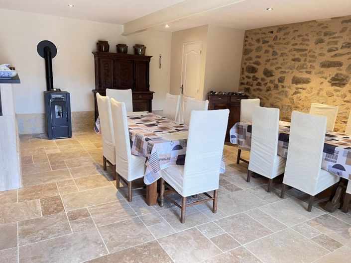 Image No.14-8 Bed Property for sale