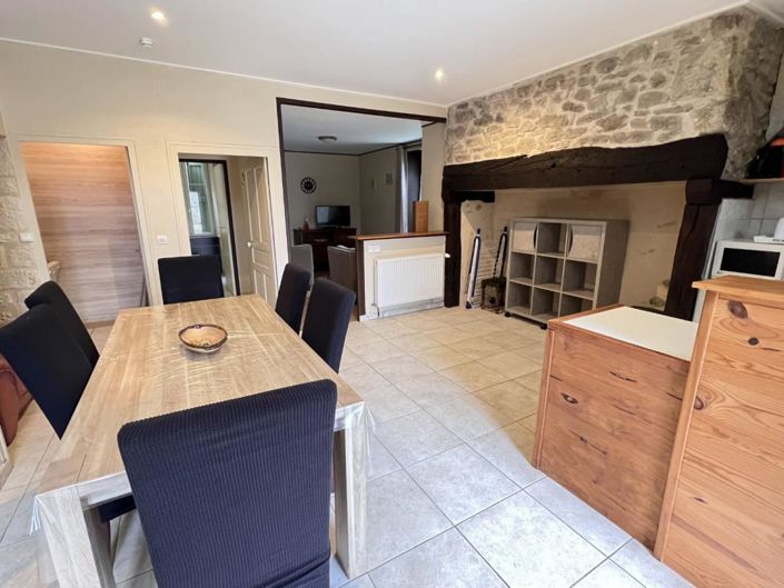 Image No.19-8 Bed Property for sale