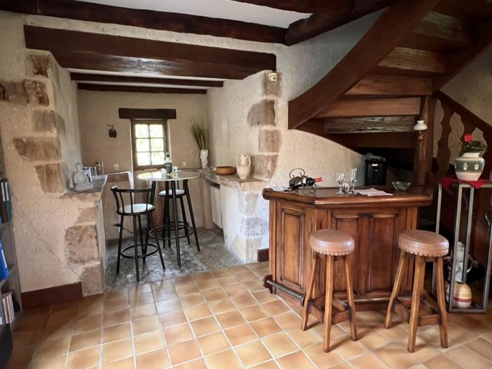 Image No.11-3 Bed House for sale