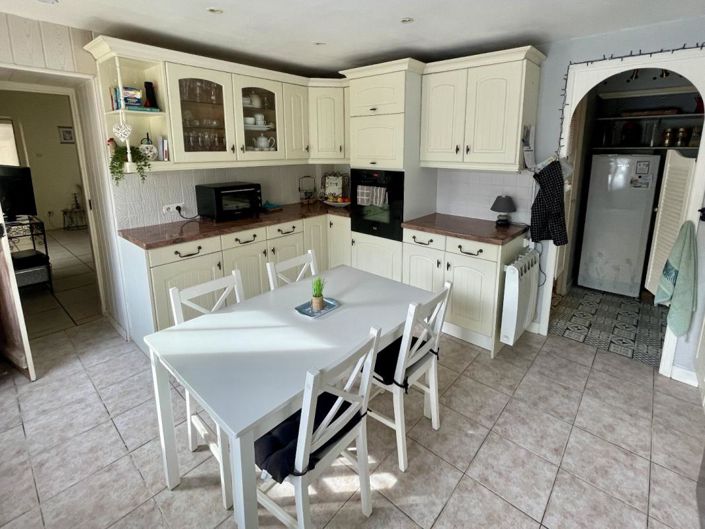 Image No.3-2 Bed House for sale