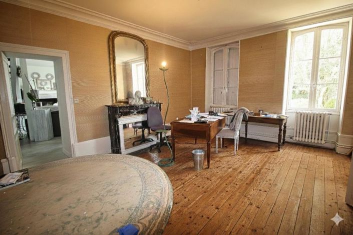 Image No.7-5 Bed Property for sale