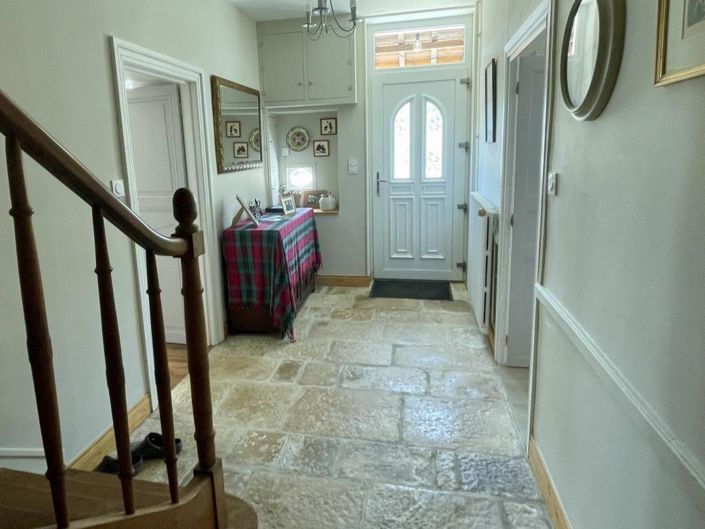 Image No.13-3 Bed Property for sale