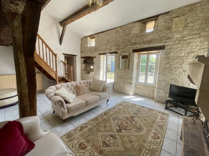 Image No.2-3 Bed House for sale