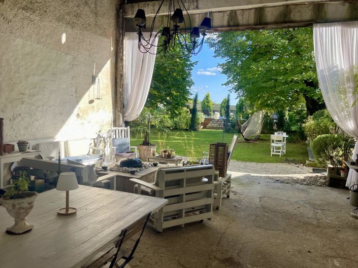 Image No.2-4 Bed House for sale