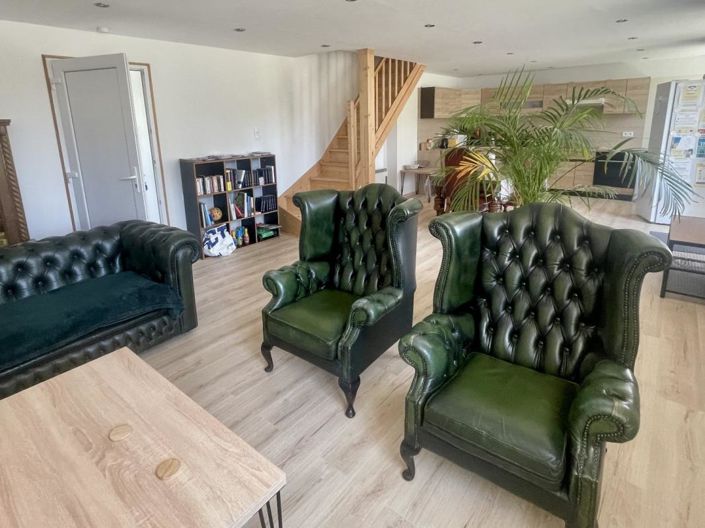 Image No.7-7 Bed Property for sale