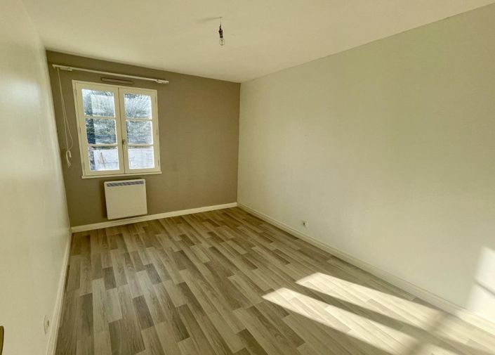 Image No.5-6 Bed Property for sale