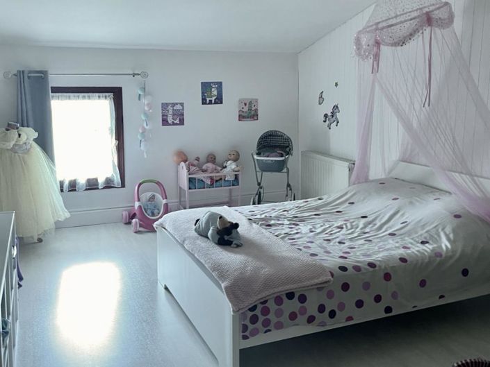 Image No.9-4 Bed Property for sale