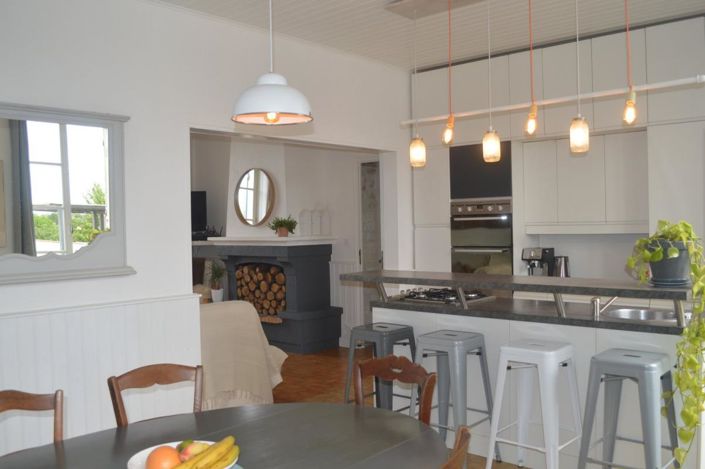 Image No.2-5 Bed House for sale