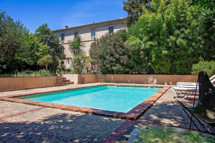 Image No.2-5 Bed Property for sale