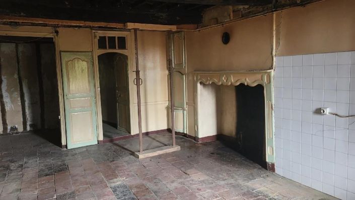 Image No.2-2 Bed Property for sale