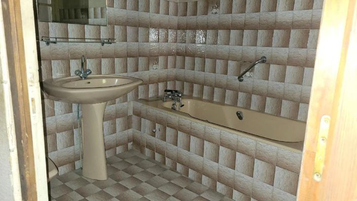 Image No.3-2 Bed Property for sale