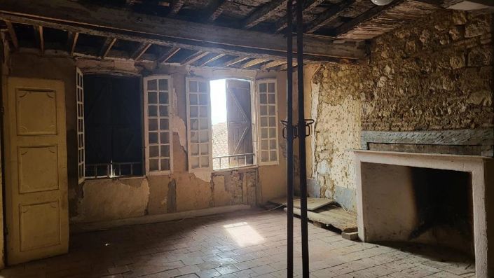 Image No.4-2 Bed Property for sale