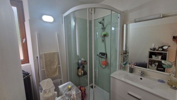 Image No.10-Maison de 6 chambres à vendre à Agen-d'Aveyron