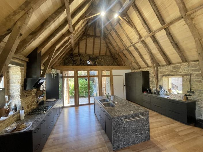 Image No.2-Propriété de 6 chambres à vendre à Fourmagnac