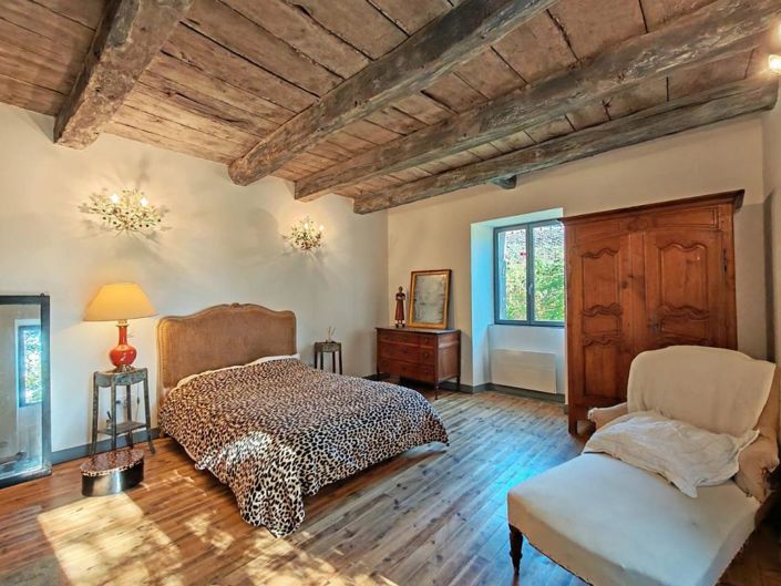 Image No.6-Propriété de 4 chambres à vendre à Druelle