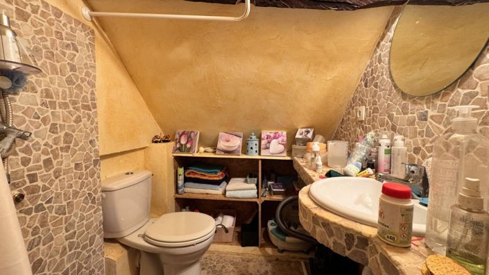 Image No.10-2 Bed House for sale